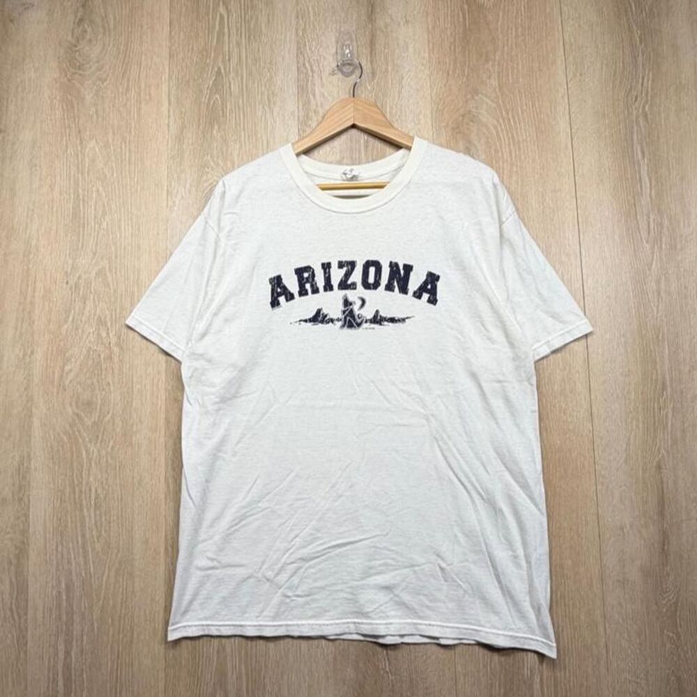 Anvil Men's White and Cream T-shirt